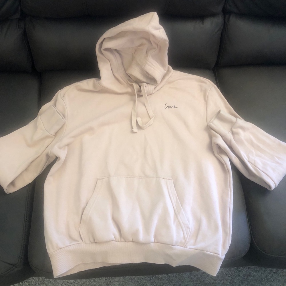 Like new hoodie SIZE M. The brand is from H&M (divided).  Color is a lite Peach